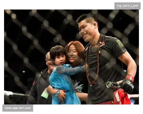 踢拳王者贝尔加鲁伊两度冲击终圆梦首夺UFC辉煌胜利